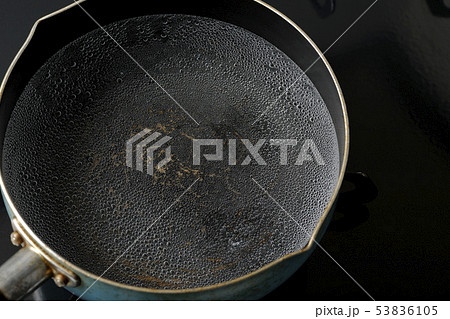 お湯を沸かす 53836105