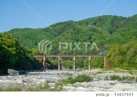秩父 荒川 親鼻河原より下流秩父鉄道鉄橋わ望む 秩父 荒川 親鼻河原より下流秩父鉄道鉄橋わ望む 53837935