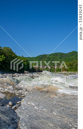 秩父 荒川 親鼻河原より下流秩父鉄道鉄橋わ望む 秩父 荒川 親鼻河原より下流秩父鉄道鉄橋わ望む 53839245