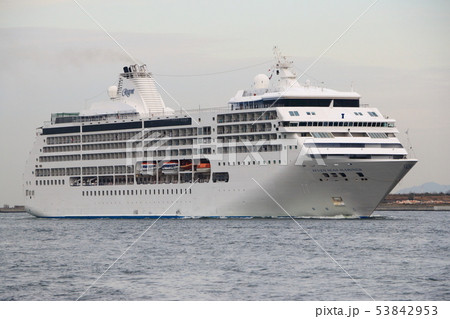クルーズ客船セブンシーズ・マリナー大阪港入港 53842953
