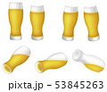 飲んでるグラスビール 53845263