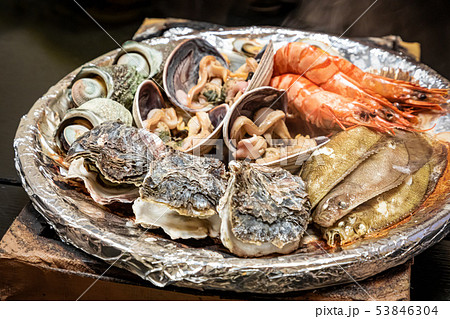 伊勢の海産物 浜焼き 53846304