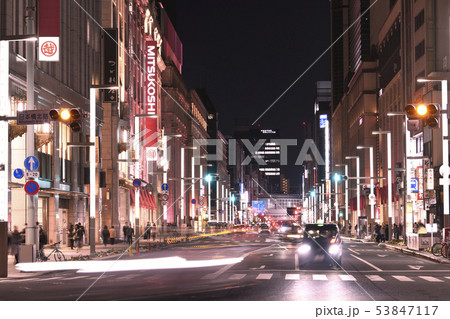 日本の東京都市景観 「室町二丁目」や日本橋三越などを望む 日本の東京都市景観 「室町二丁目」や日本橋三越などを望む 53847117