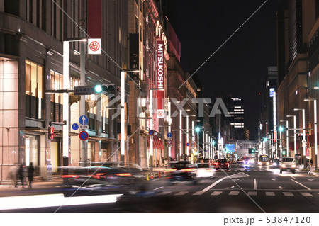 日本の東京都市景観 「室町二丁目」や日本橋三越などを望む 日本の東京都市景観 「室町二丁目」や日本橋三越などを望む 53847120