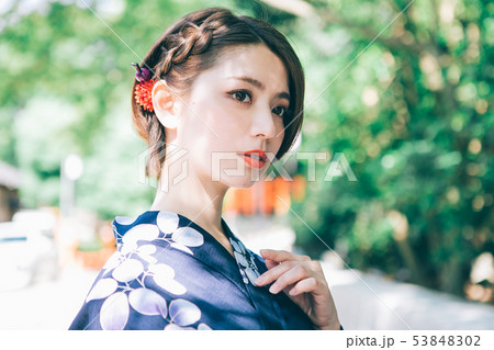 浴衣の女性 ヘアスタイル 浴衣の女性 ヘアスタイル 53848302