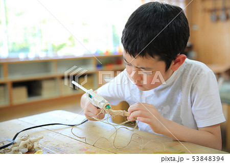 小学生の図画工作 小学生の図画工作 53848394