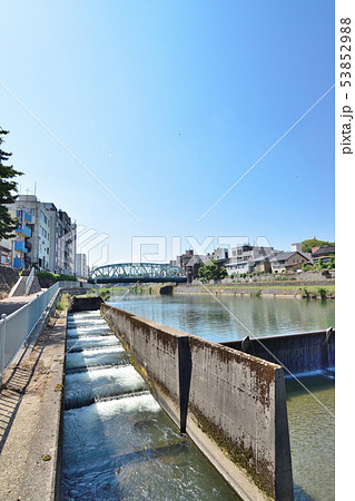 金沢市　犀川の魚道 53852988