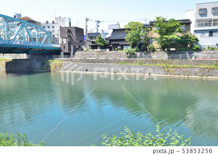 金沢市 犀川大橋と雨宝院 金沢市 犀川大橋と雨宝院 53853256