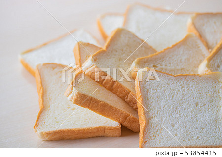 小さい角形食パン 53854415