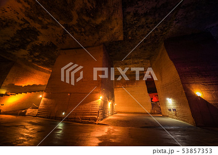 （栃木県）大谷資料館　大谷石地下採掘場跡 53857353