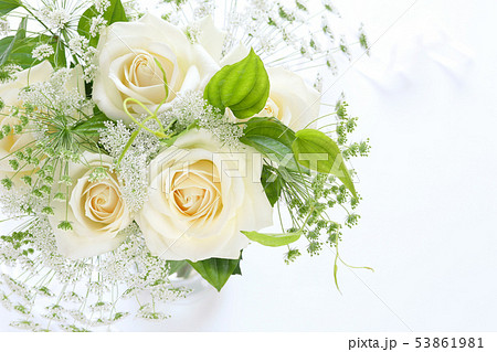 バラのアレンジメント 53861981