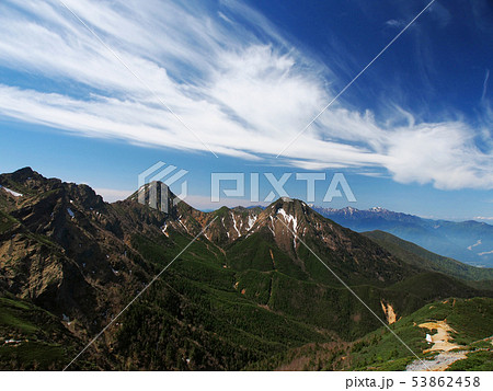 龍のような雲と山岳風景【八ヶ岳連峰】 龍のような雲と山岳風景【八ヶ岳連峰】 53862458