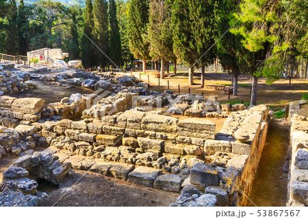 Knossos, Crete ruins of the Minoan Palace, Greece 53867567