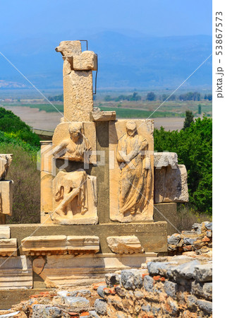 Close-up old ruins of Ephesus, Turkey 53867573