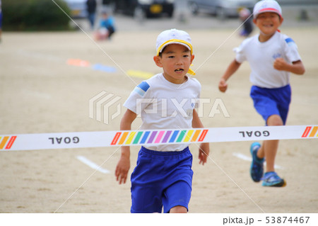 小学校の運動会(100m走) 小学校の運動会(100m走) 53874467