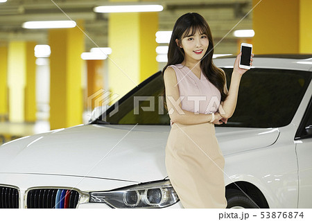 自動車 ビジネスウーマン ビジネス 53876874