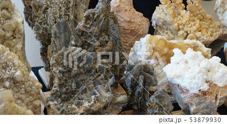 calcite mineral structure 53879930