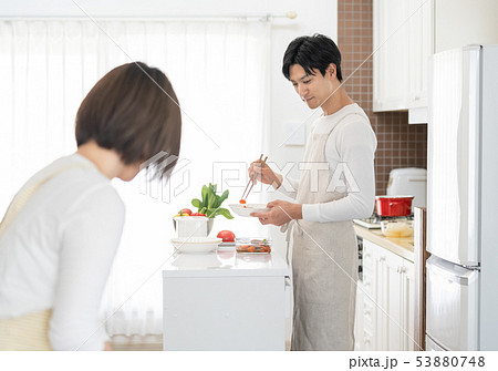 夫婦で家事 53880748
