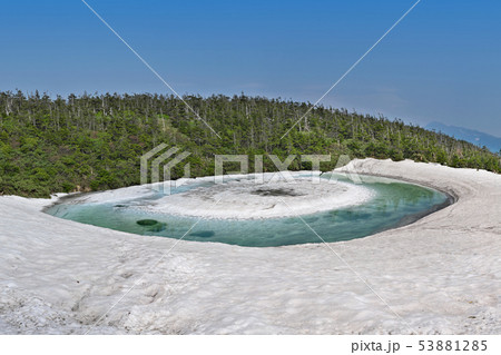【八幡平 (鏡沼)】 (高解像度版) 岩手県八幡平市細野 53881285