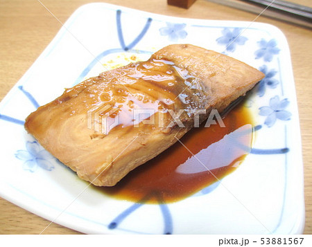 煮魚 メカジキ切り身の煮付けの写真素材