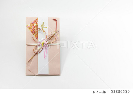 ご祝儀袋と白背景 ご祝儀袋と白背景 53886559