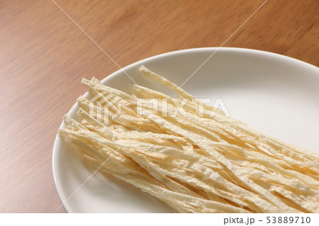 焼きかまぼこ(魚肉すり身を使用したおつまみ・おやつ)。 53889710