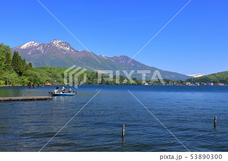 妙高山と野尻湖 53890300