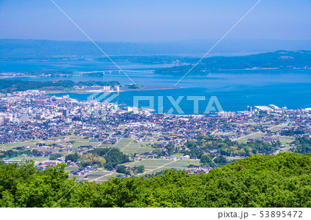 （石川県）七尾市の街並と能登島 53895472