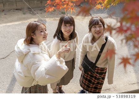 観光　お出かけ　女子旅　イメージ 53898319
