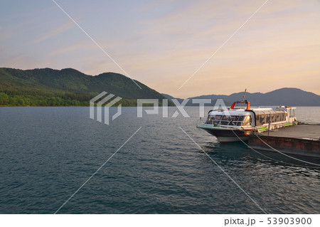 【田沢湖 夕刻】 秋田県仙北市田沢湖 53903900