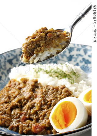 キーマカレーを食べる キーマカレーを食べる 53906136