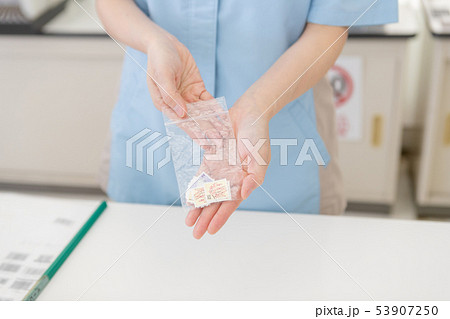 Convenience store 53907250