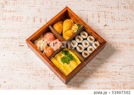 和風弁当 Japanese cuisine noodles and sushi 和風弁当 Japanese cuisine noodles and sushi 53907502