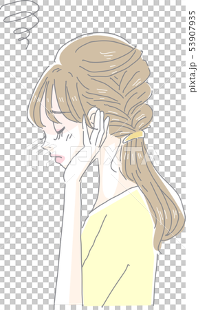 悩む女性(目を閉じる) 悩む女性(目を閉じる) 53907935