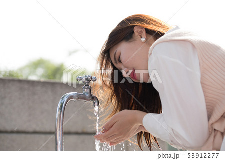 女性 女 女の子 53912277