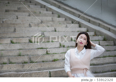 女性 女 女の子 53912320