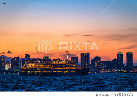 《神奈川県》横浜みなとみらいの夜景・クルーズ船 53915875