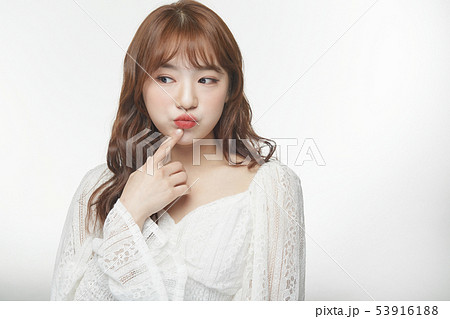 女性　ビューティー 53916188