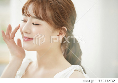女性 ビューティー 女性 ビューティー 53916432