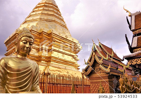 チェンマイの名刹・ドイステープ寺院の風景 【タイ・チェンマイ】 53924533
