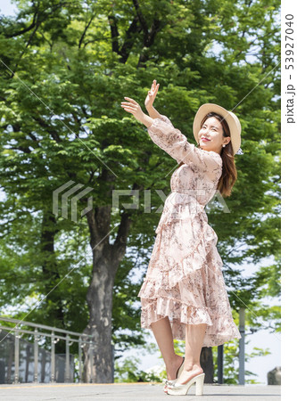 女性 女 女の子 53927040
