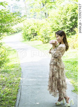 人 人間 人物 53927427