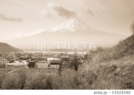 Fuji mountain in Japan. Fuji mountain in Japan. 53928390