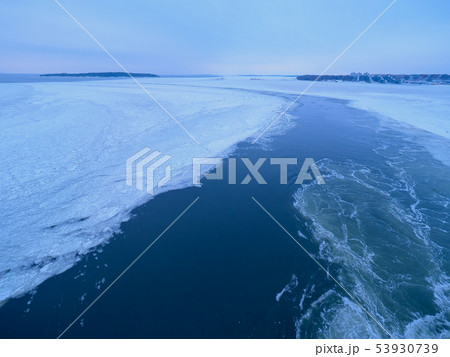 冬のヘルシンキ・フィンランド湾 / Gulf of Finland, Helsinki 冬のヘルシンキ・フィンランド湾 / Gulf of Finland, Helsinki 53930739