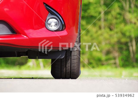 自動車のタイヤ　タイヤイメージ　自動車イメージ 53934962