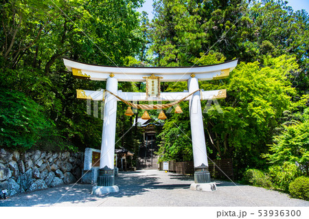 埼玉県秩父 宝登山神社 二の鳥居 53936300