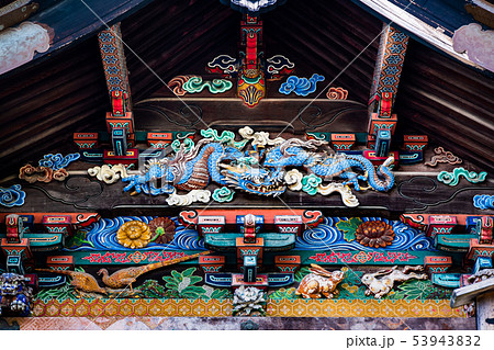 埼玉県秩父 秩父神社 本殿の彫刻 つなぎの龍 53943832