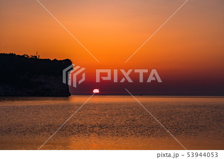 （富山県）氷見港　阿尾城跡　日の出 53944053