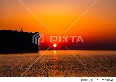 （富山県）氷見港　阿尾城跡　日の出 53944058