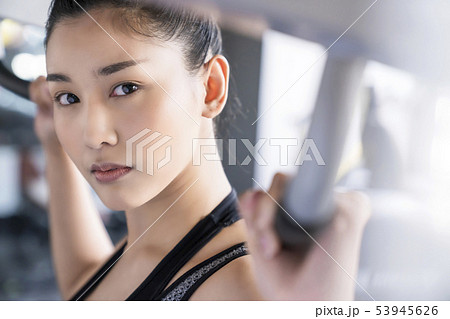 女性　スポーツウェア 53945626